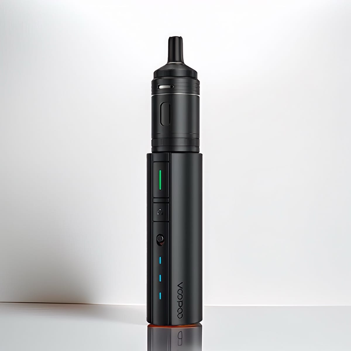 Cigarette électronique Doric Astra de Voopoo en finition noire mate
